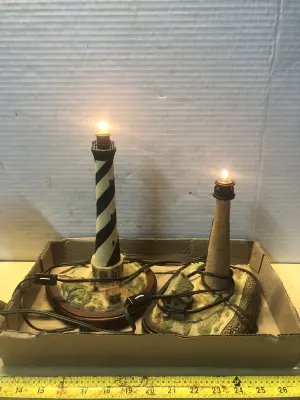 2pc Lighthouse lights
