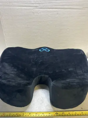 seat cushion lightly used
