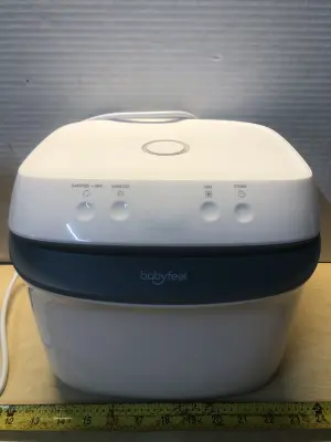 Baby feel uv sanitizer and dryer comes on