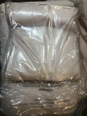 Twin size comforter set