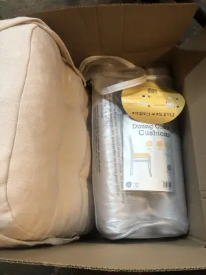 4pc chair cushions 16.5x16.5 + 3”