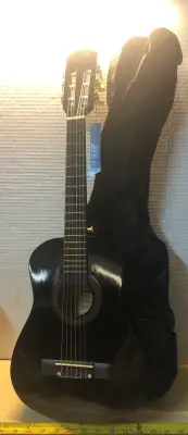 Moukey practice guitar