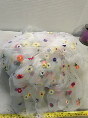 lot of embroidered floral tool/ fabric