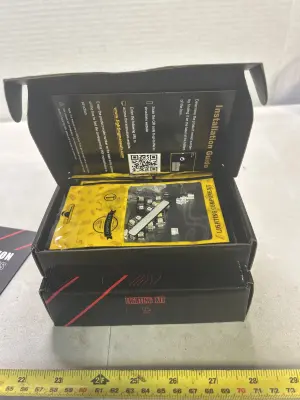 2 lighting kits
