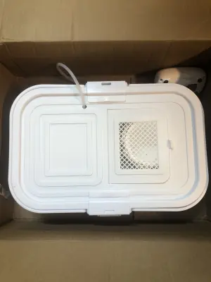Fishing bucket and live bait aerator used works