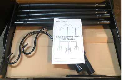 Double hanger shepherds hook