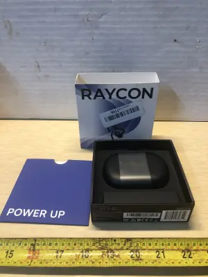 Raycon fitness open earbuds comes on