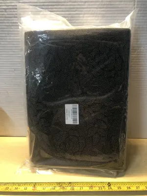 4x5.3’ area rug