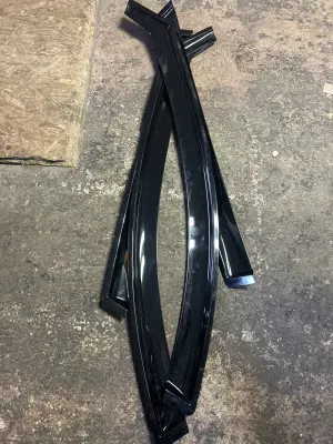 Side window reflectors