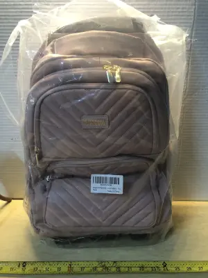 Vessgra pink backpack on wheels