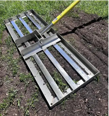 Rocklin 30” leveling rake similar to image