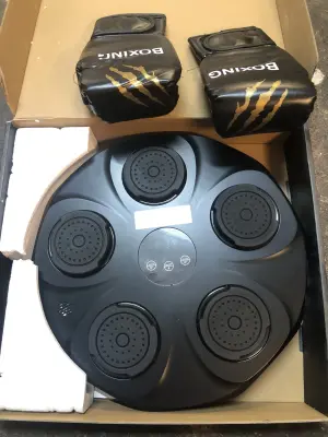 Wall boxing machine