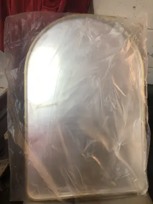 11x19” arch wall mirror with defogger