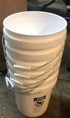 6pc 5 gallon buckets