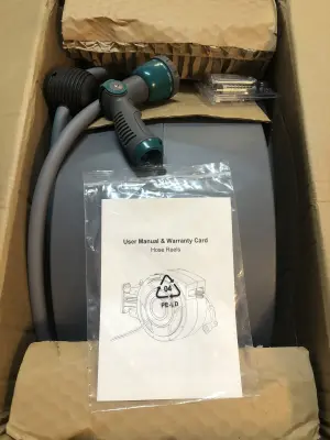 Retractable garden hose reel