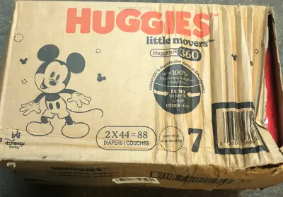 88 diapers Huggies size 7