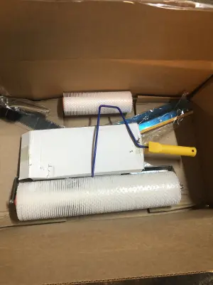 Epoxy resin floor roller