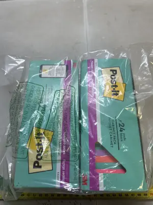 2 24 pack post it notes