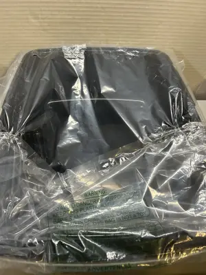 litter box with lid and scoop