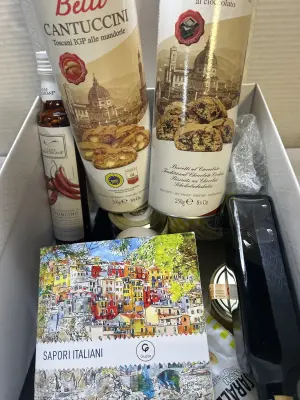 Italian food box