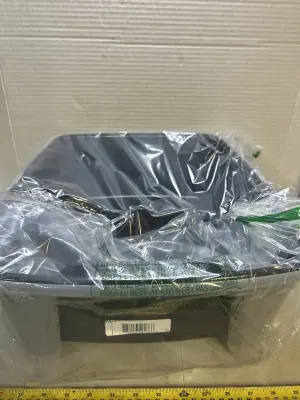litter box with scoop and lid