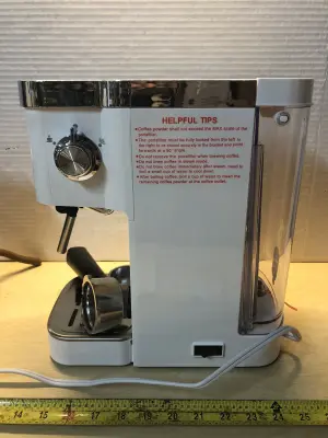 Gevi coffee maker comes on