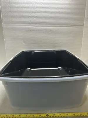 litter box with lid