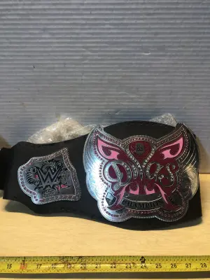 WW Divas cosplay champion belt