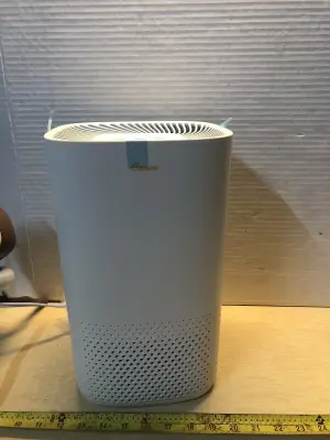 Crane hepa air purifier comes on