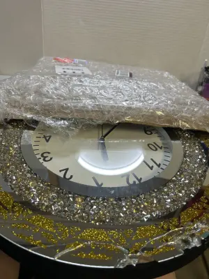 clock cracked