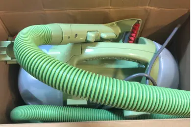 Bissell little green portable deep cleaner works