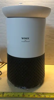 Winix with PlasmaWave air purifier works bottom broke