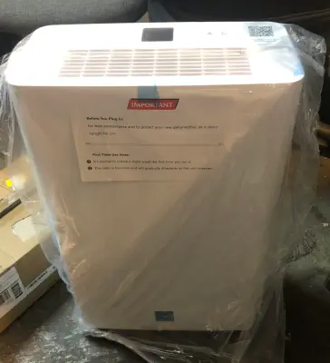 Dguam dehumidifier comes on