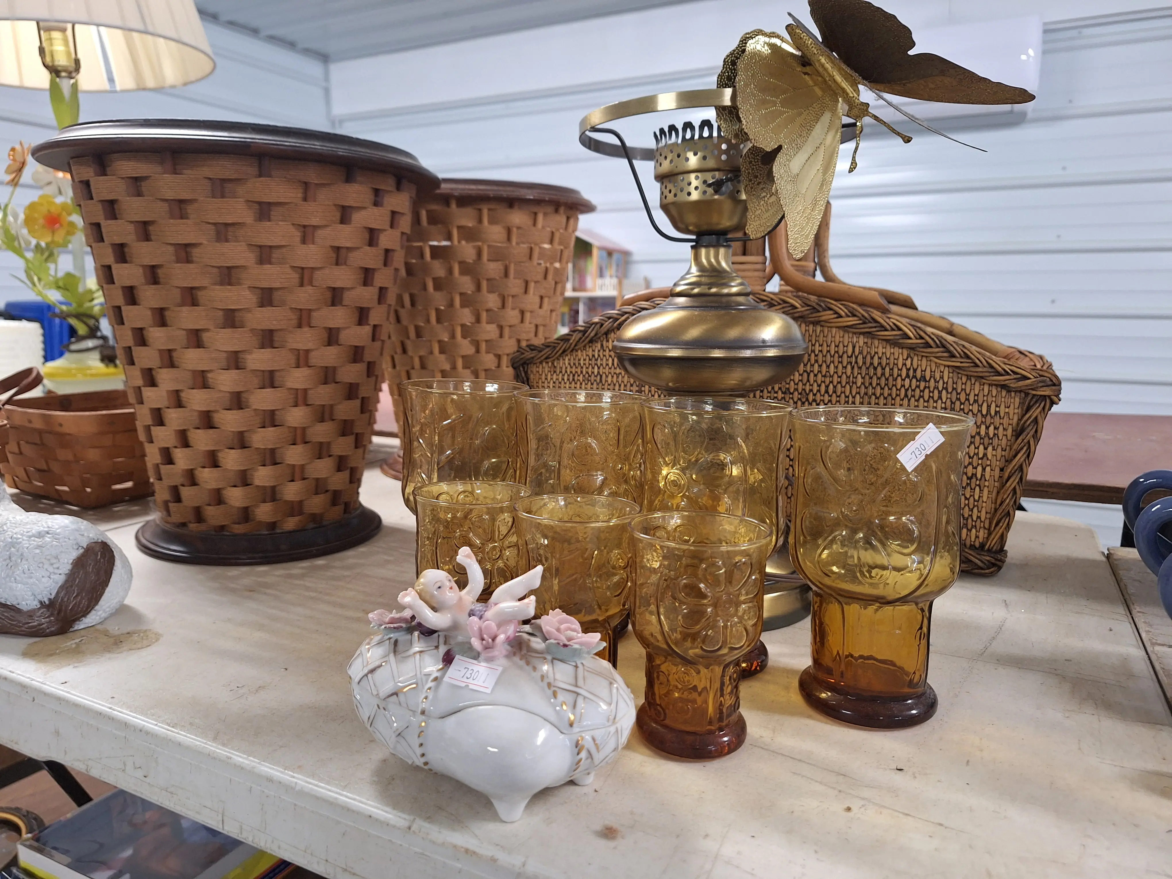 Live auction photo