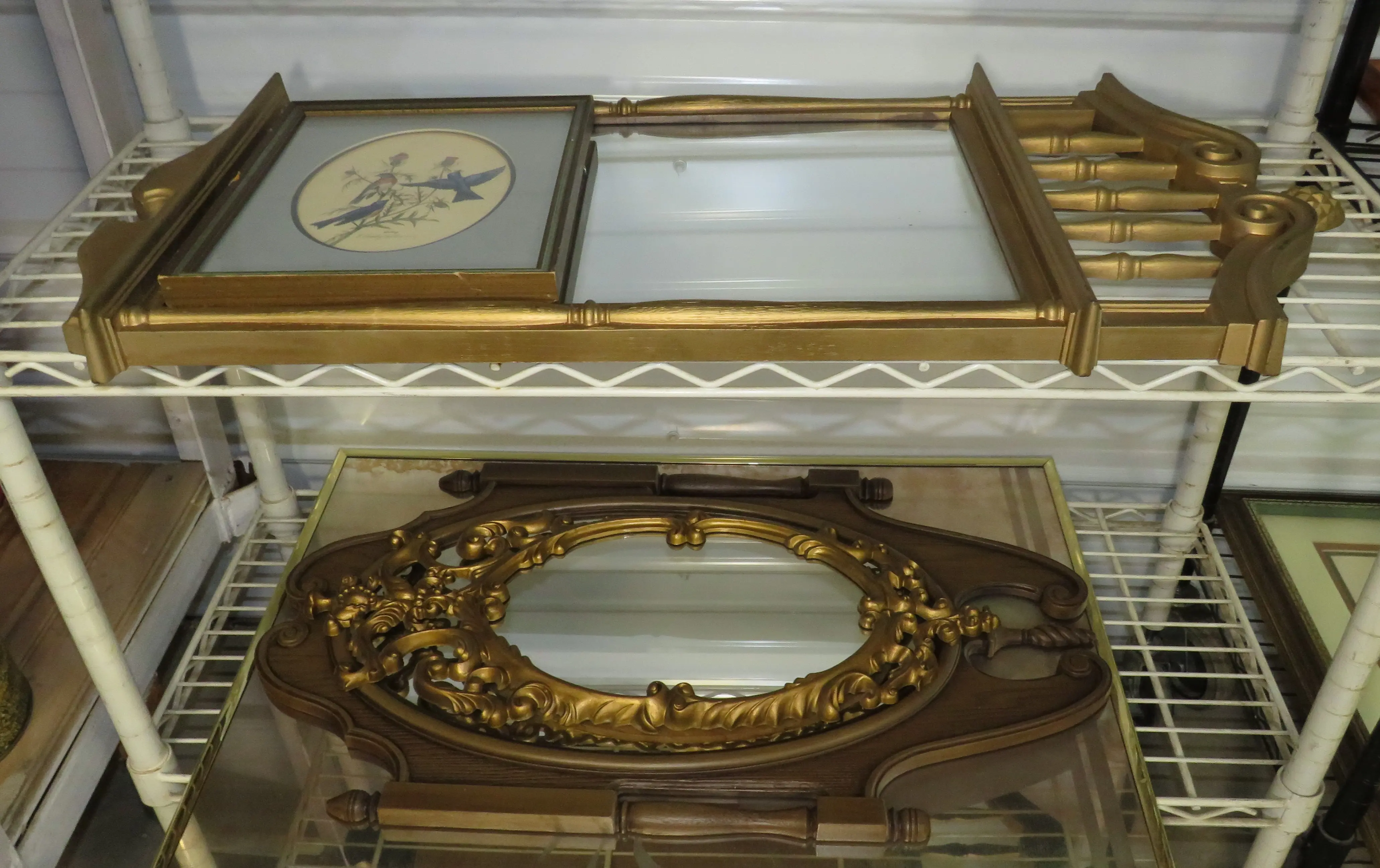 Live auction photo