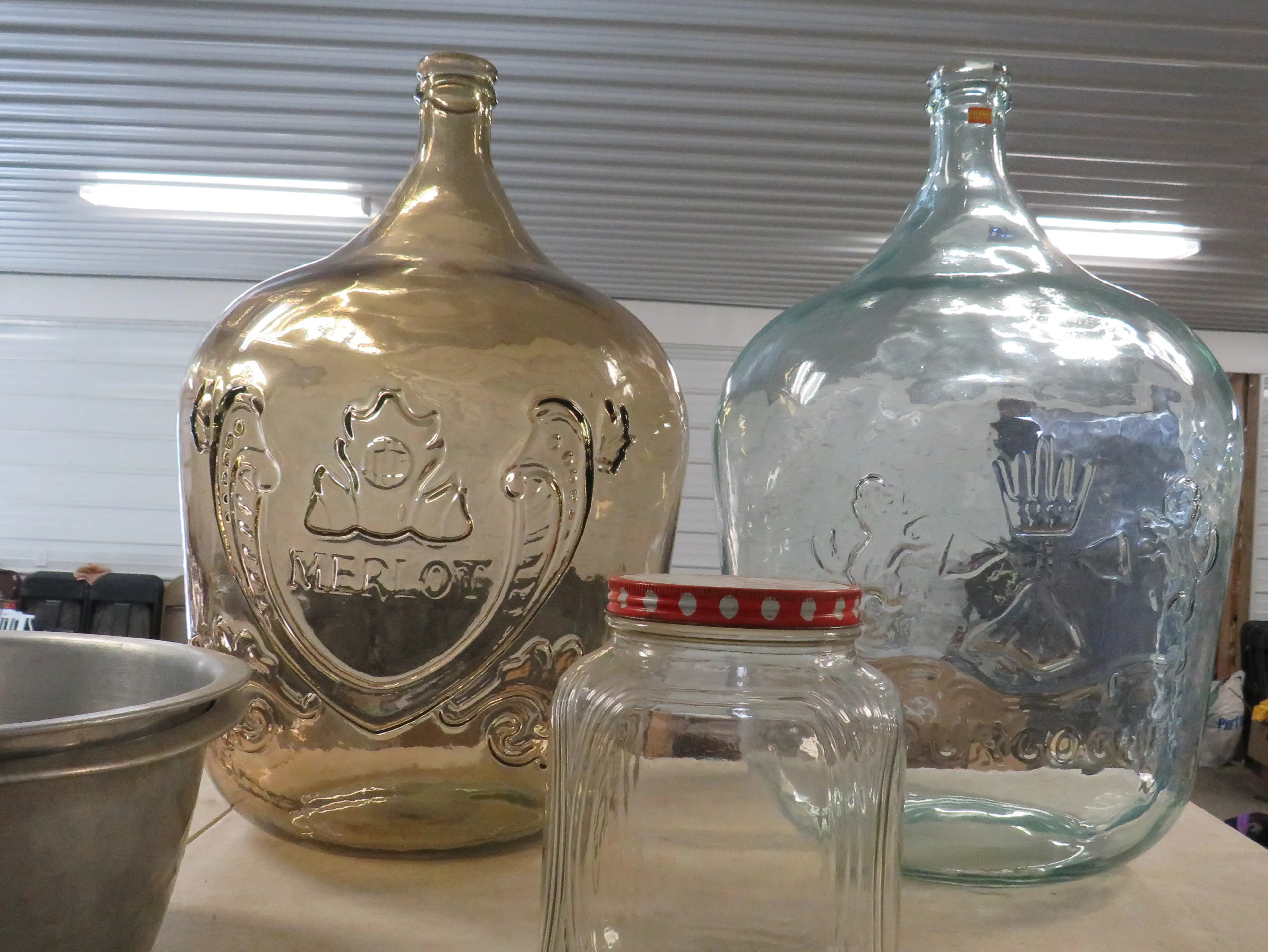 Live auction photo