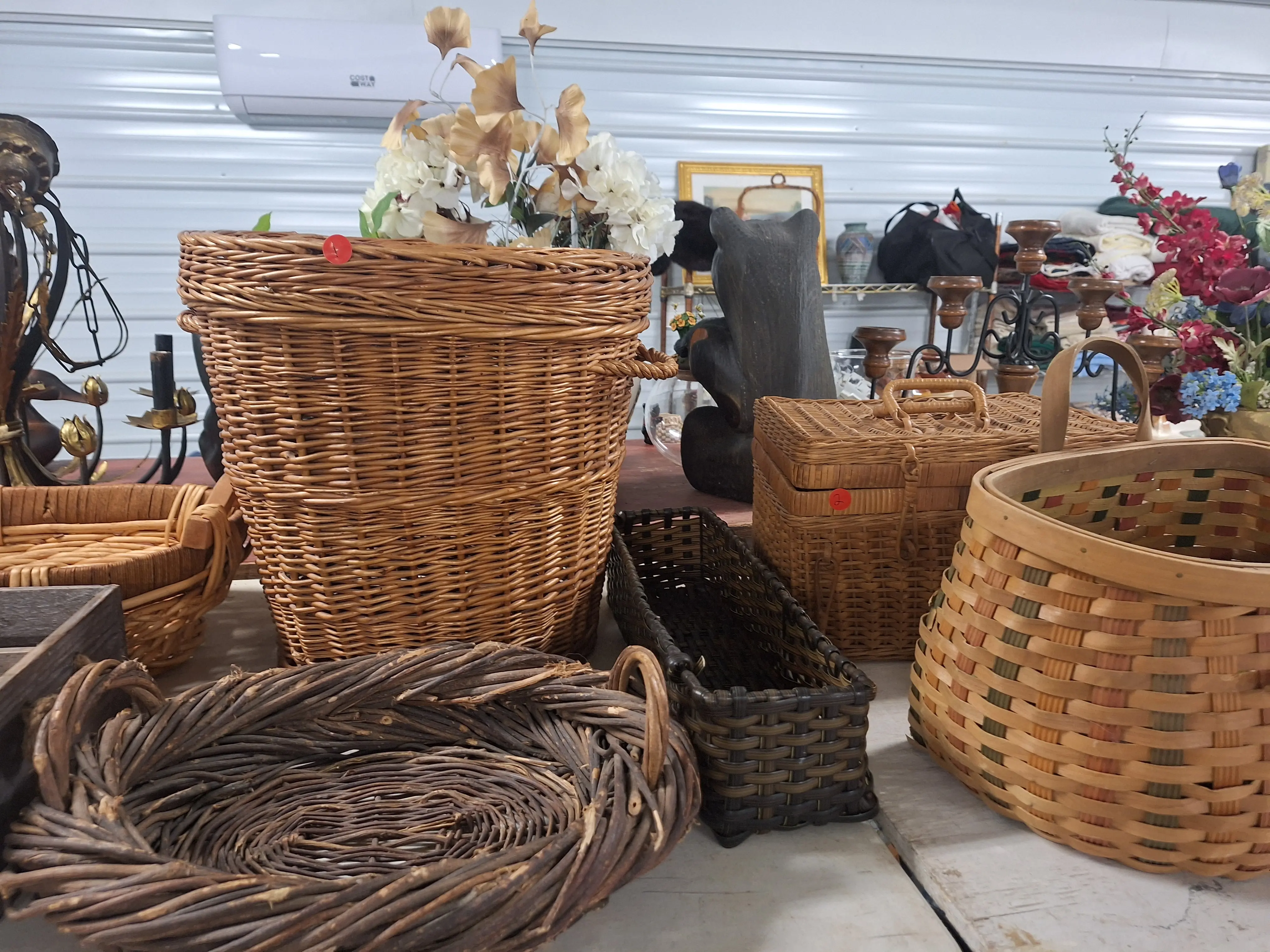 Live auction photo