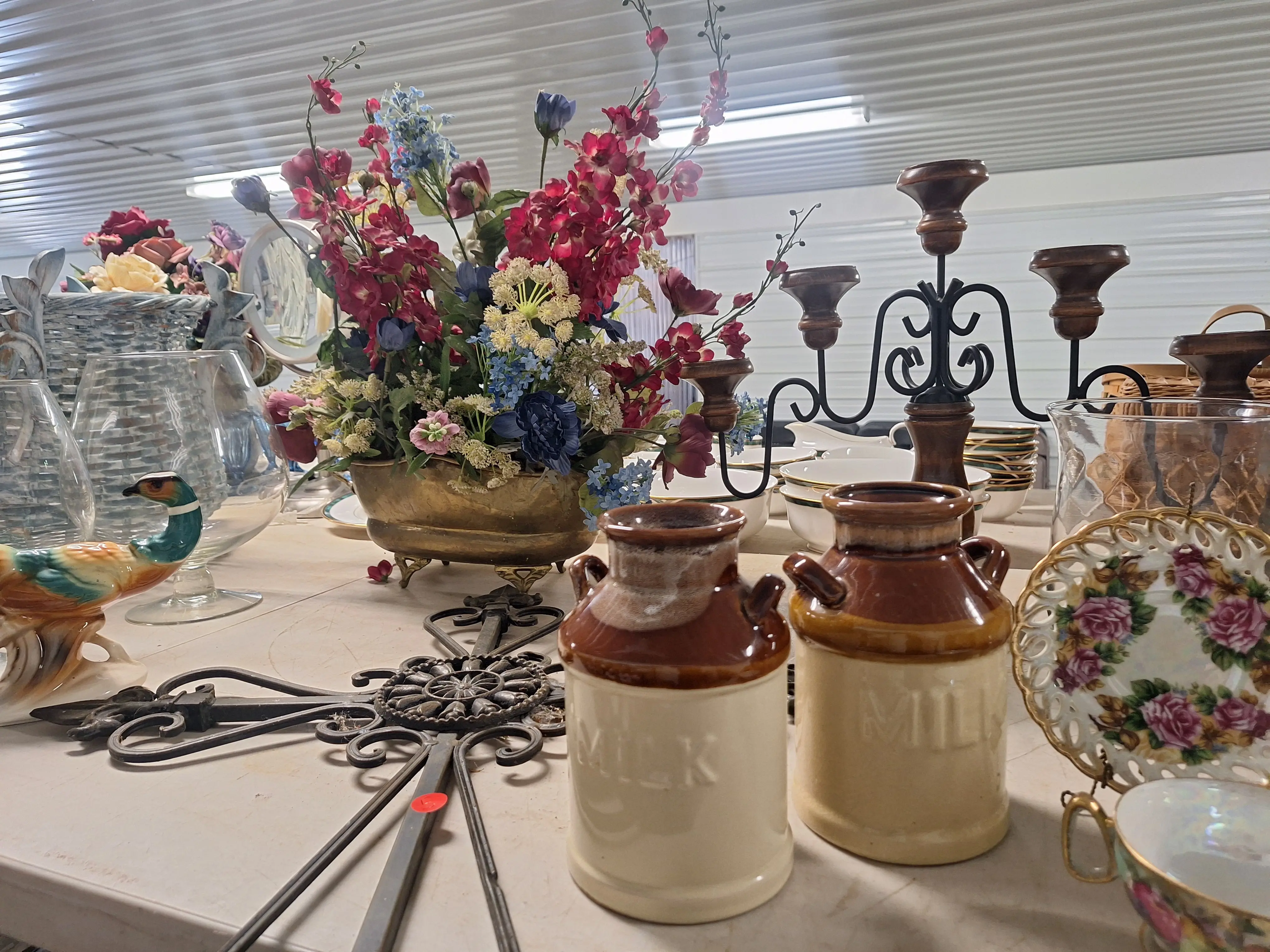 Live auction photo
