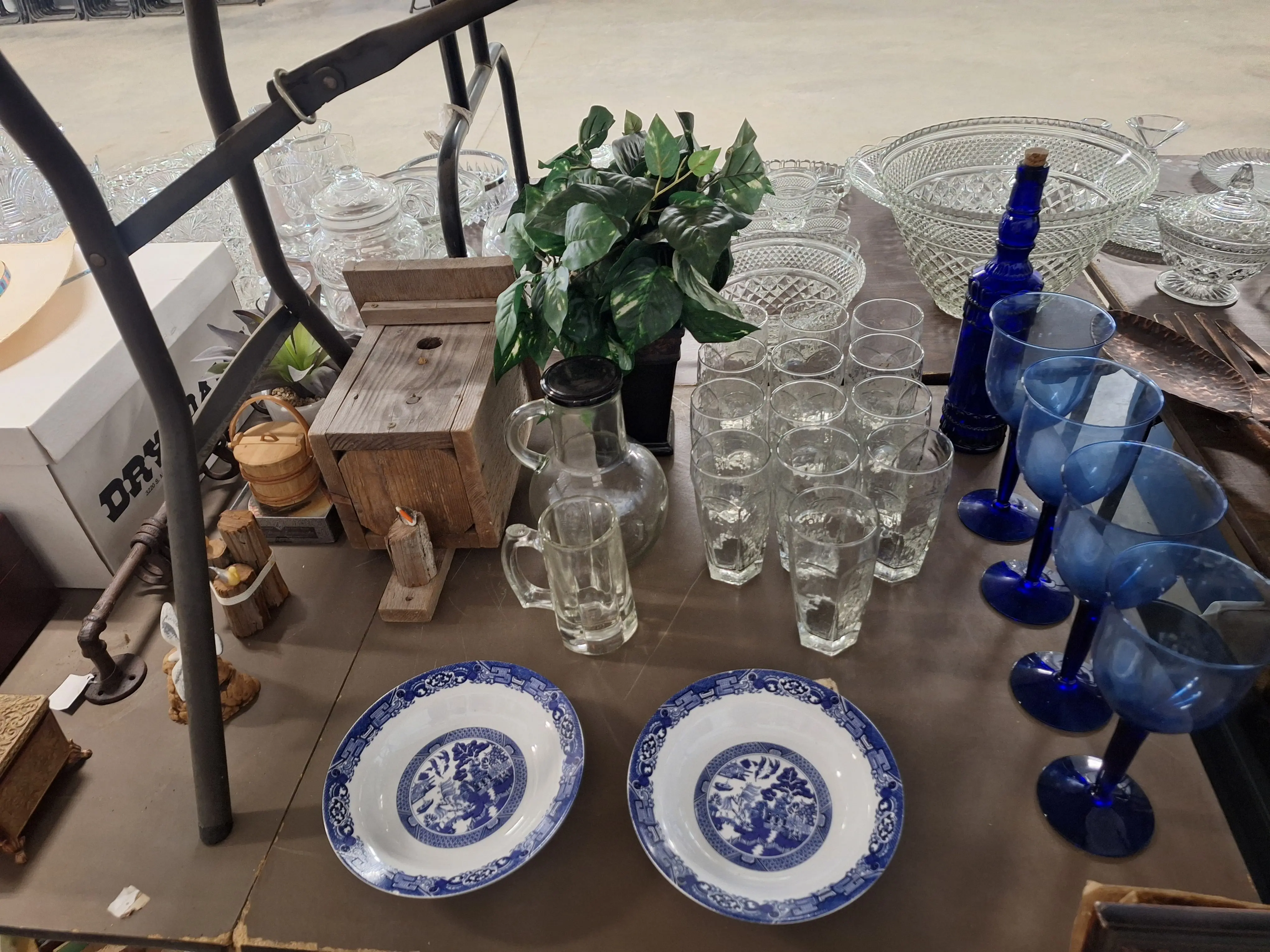 Live auction photo