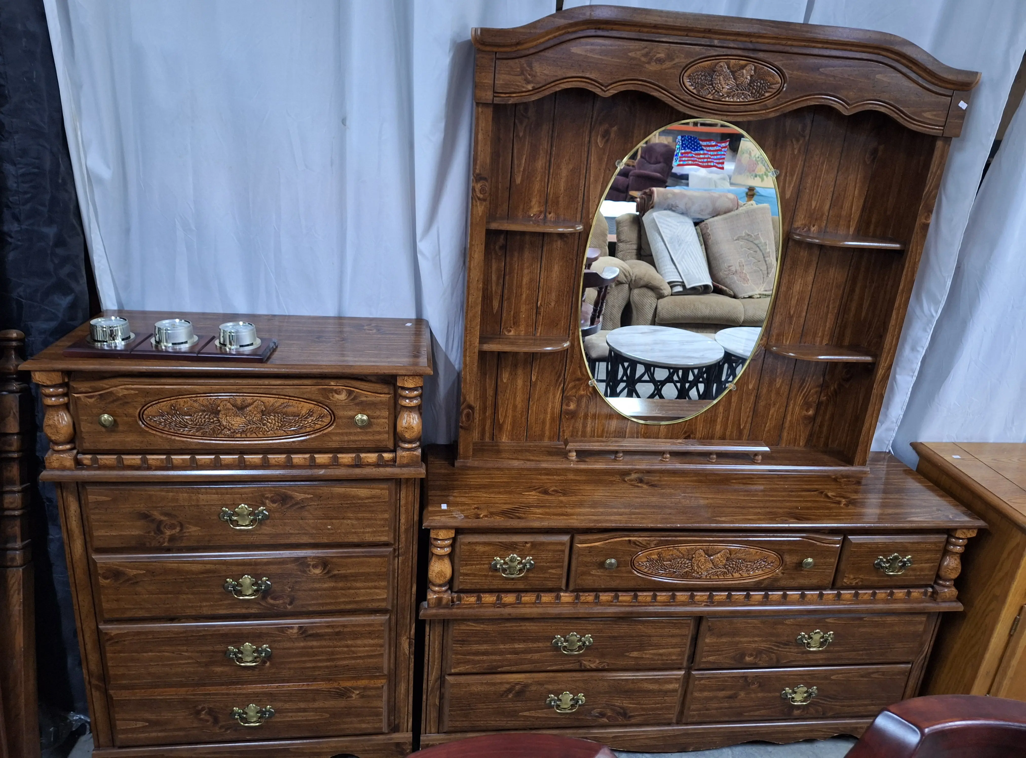 Live auction photo