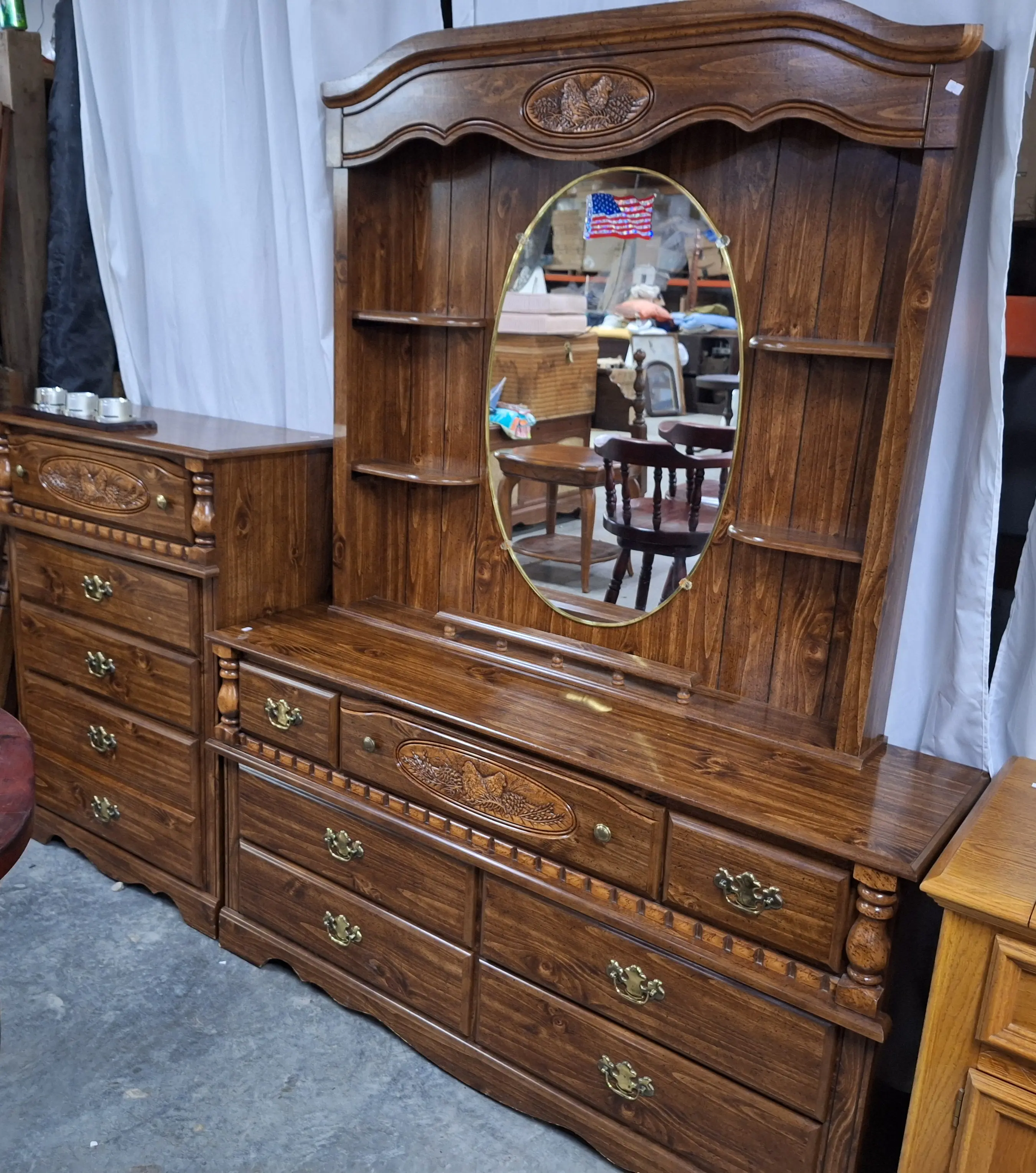 Live auction photo