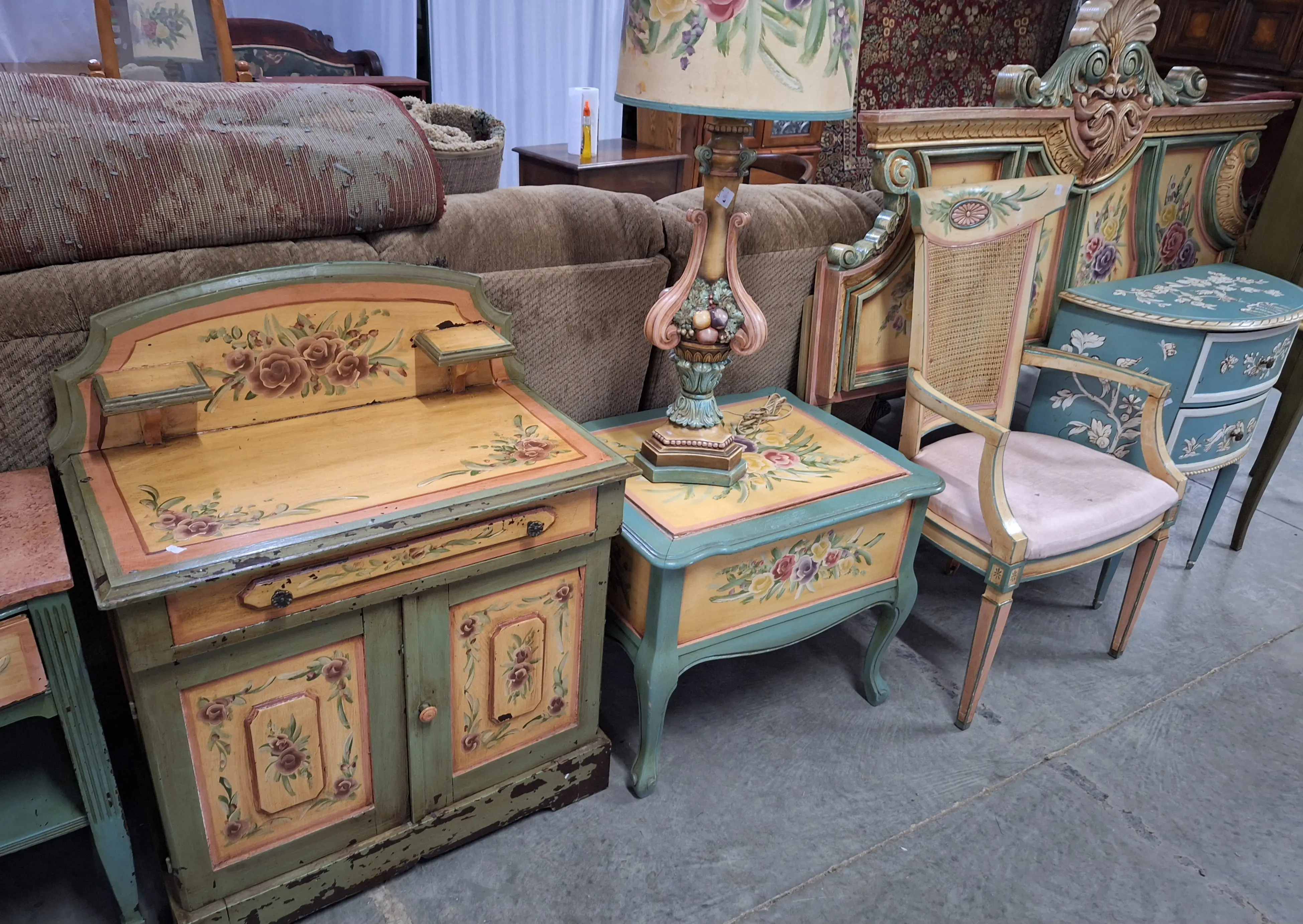 Live auction photo