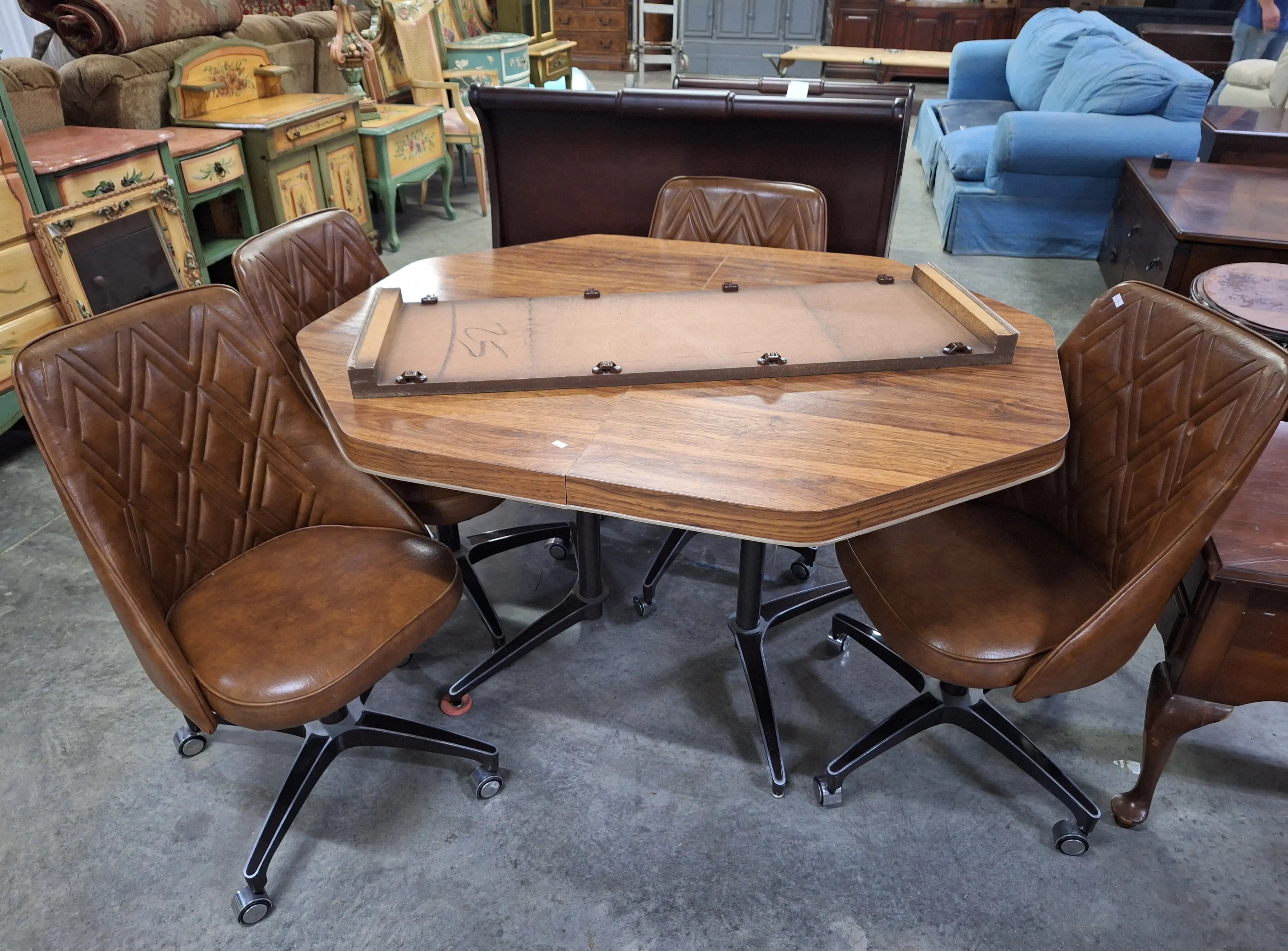 Live auction photo