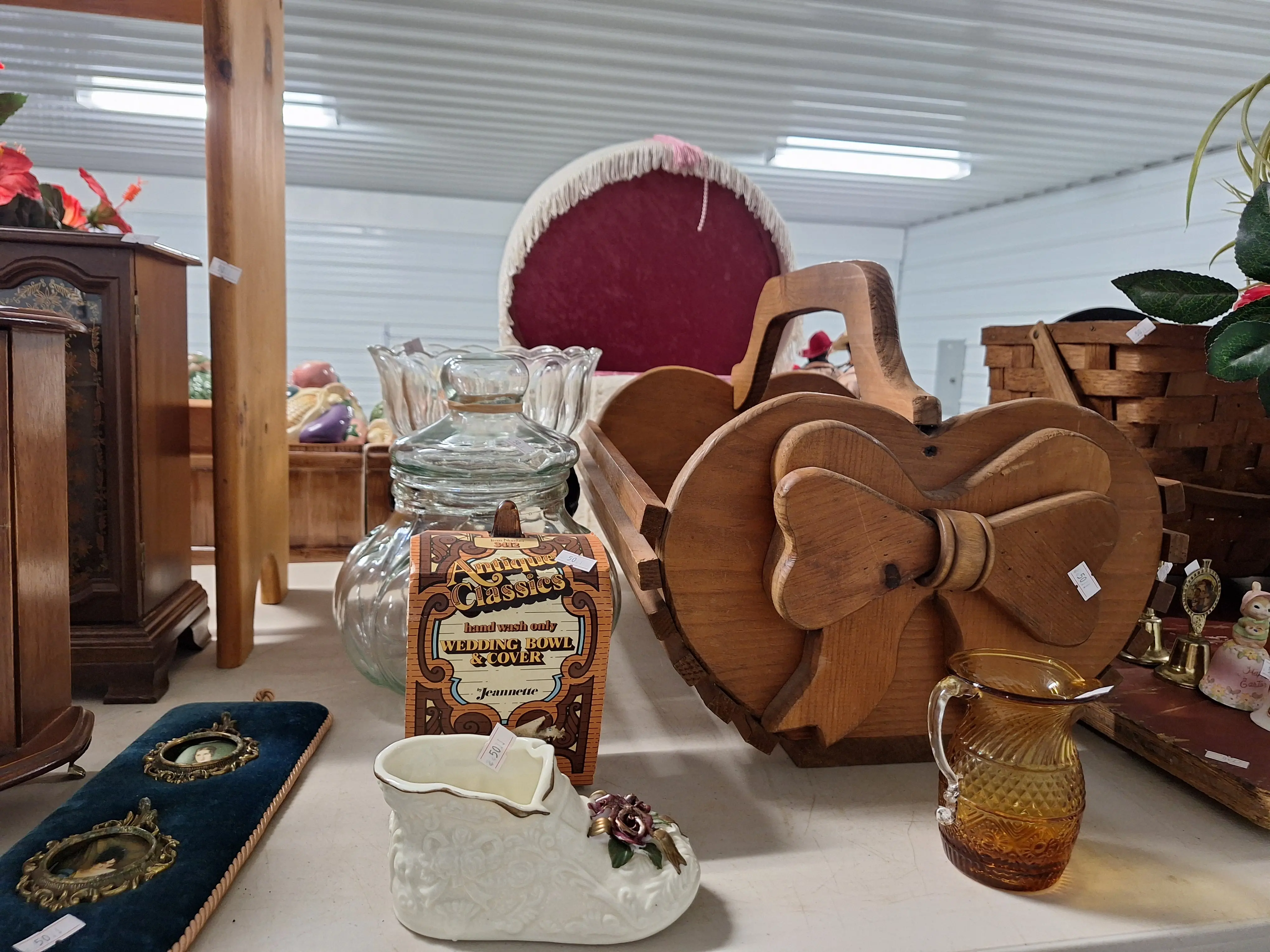 Live auction photo