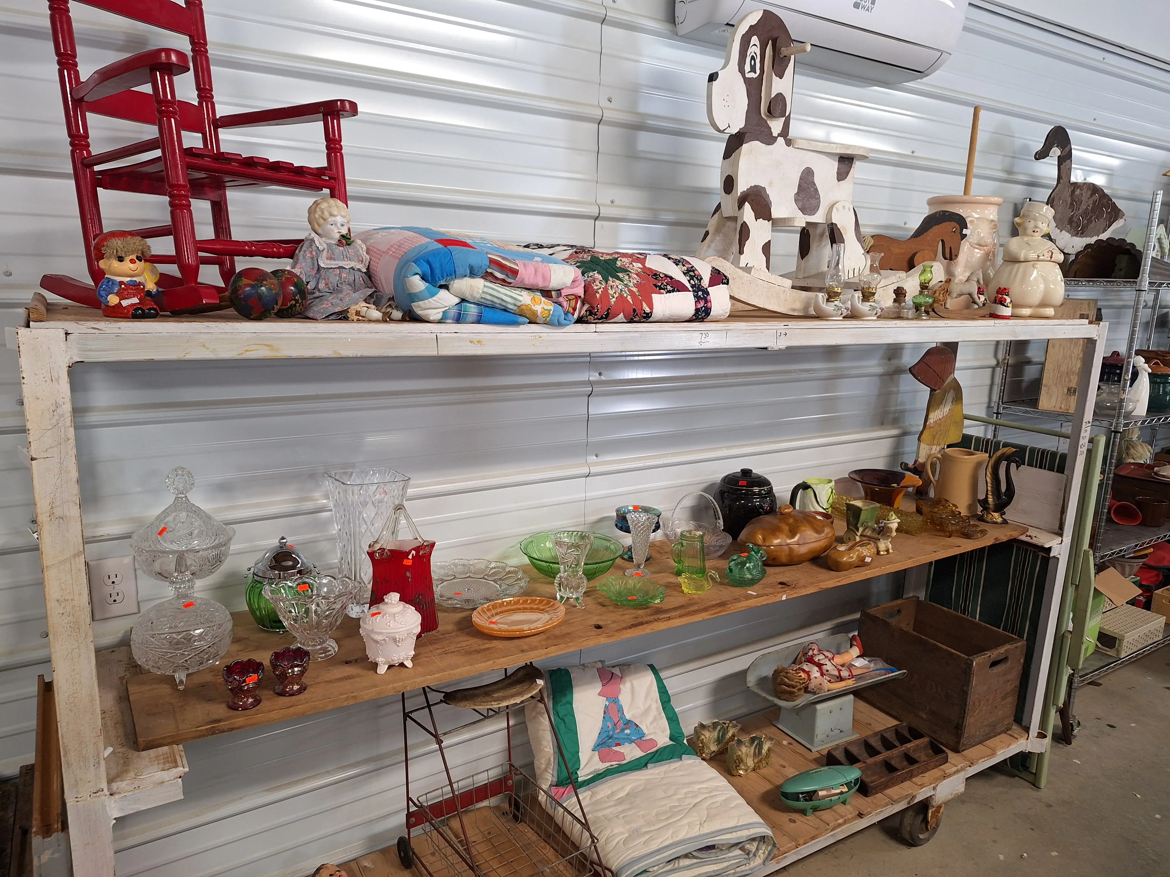 Live auction photo