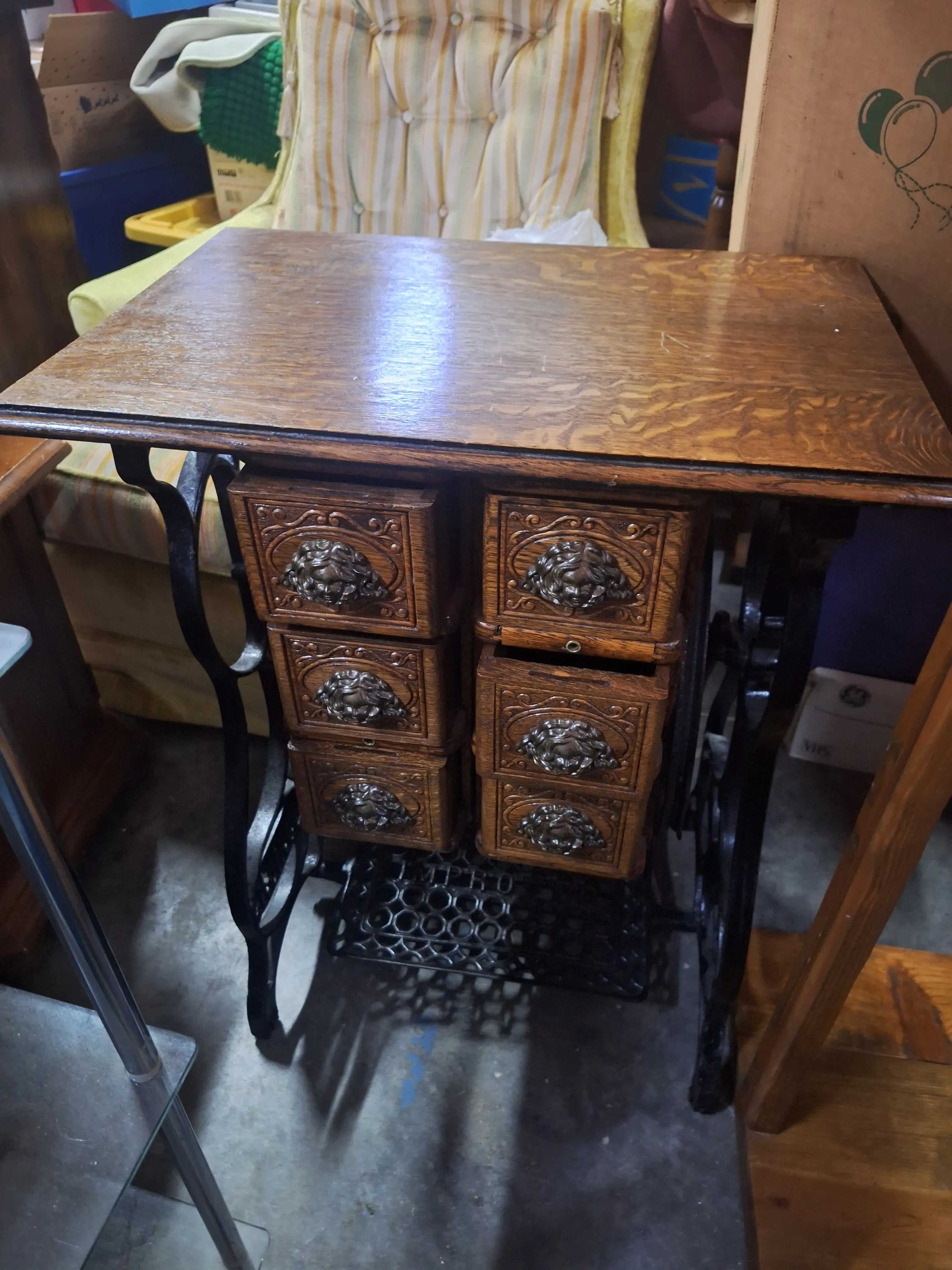 Live auction photo