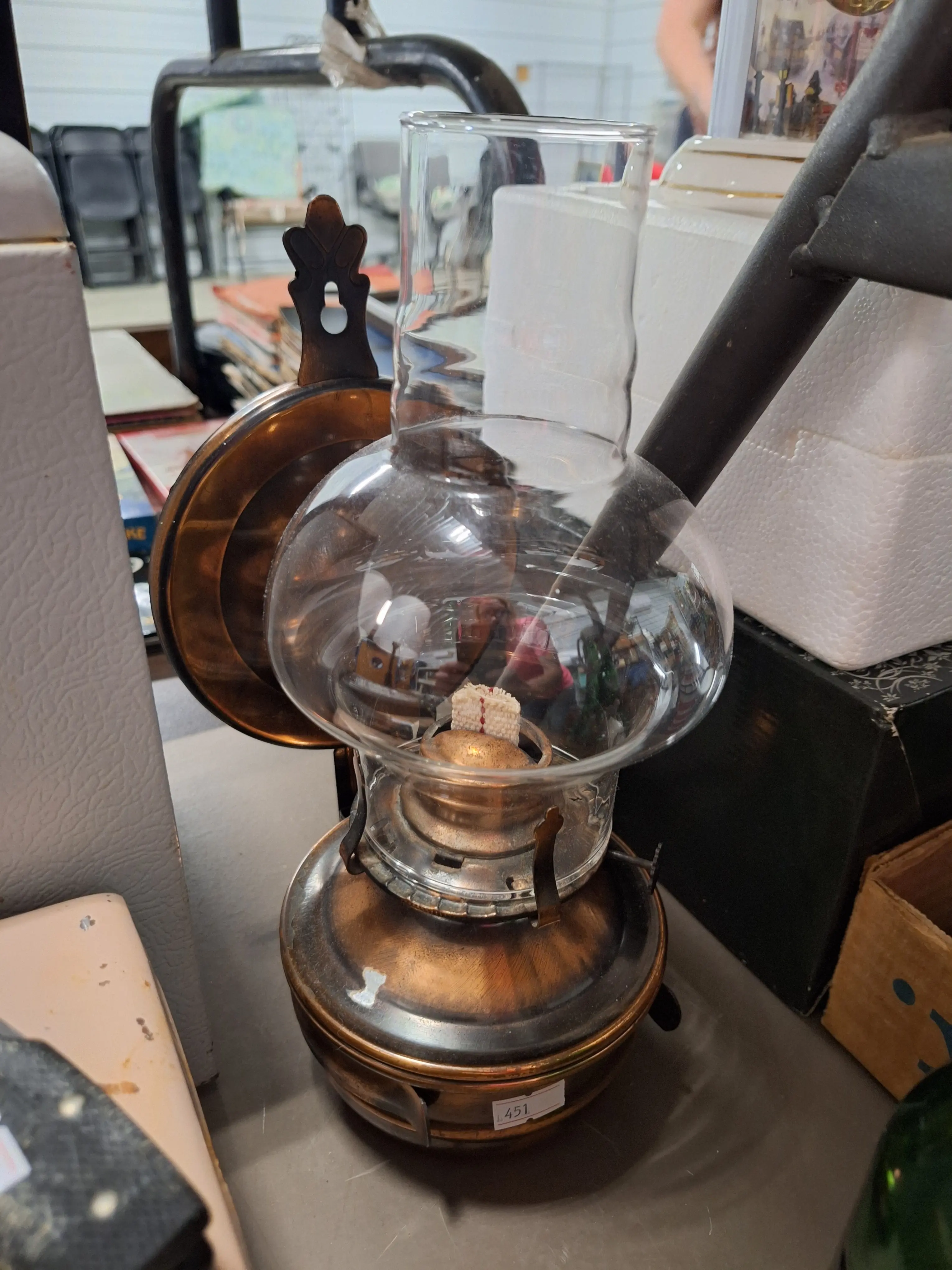 Live auction photo