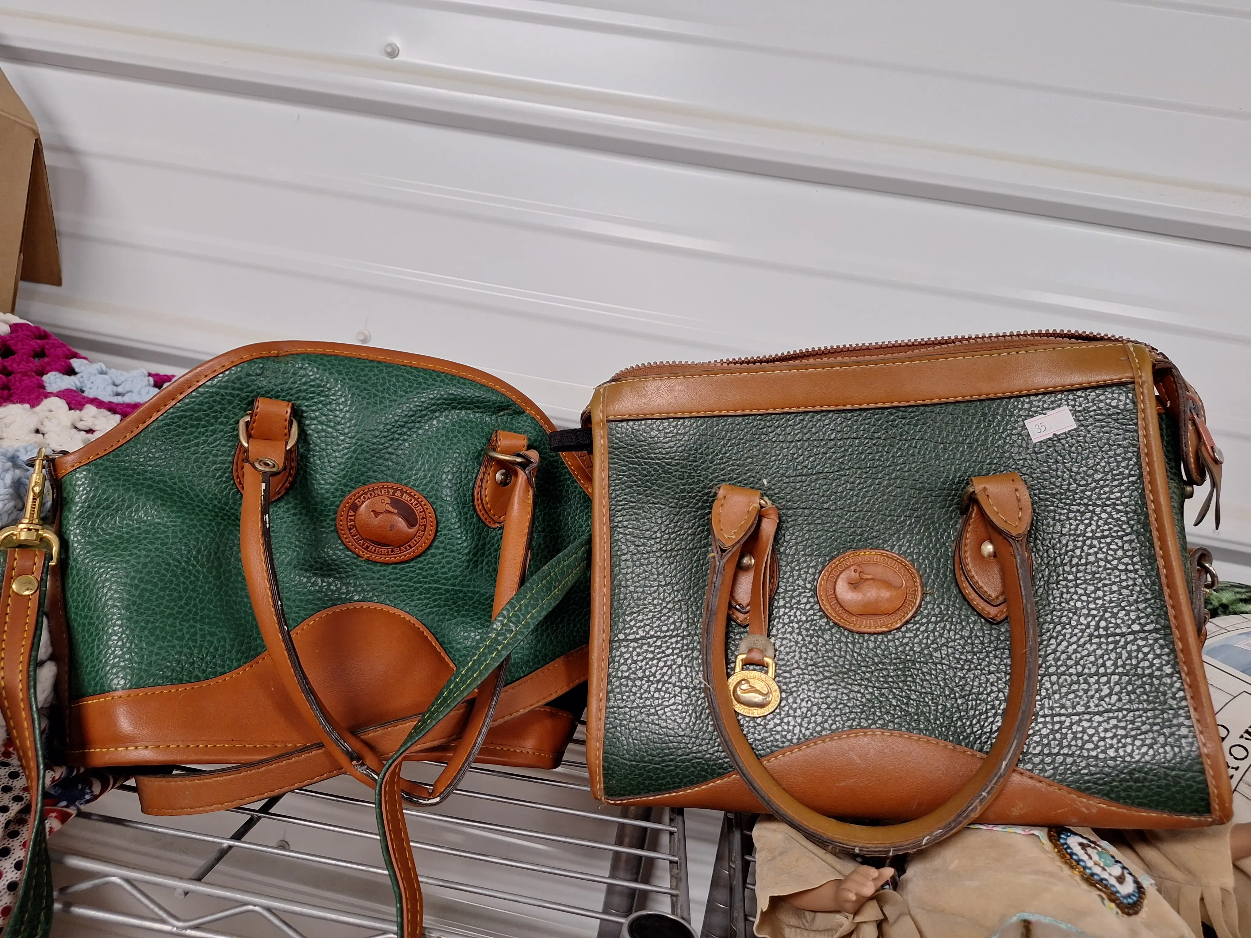 Live auction photo
