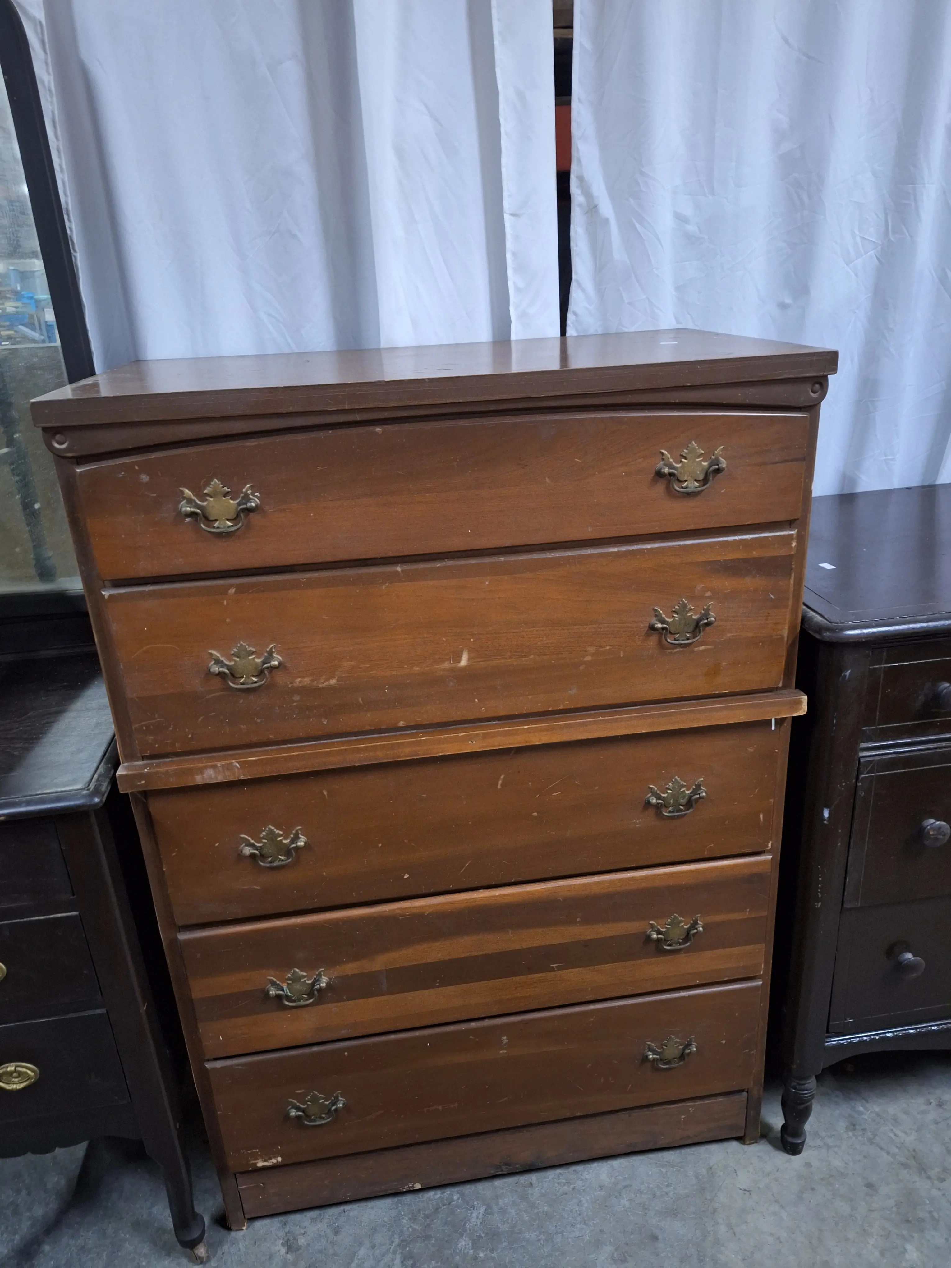Live auction photo