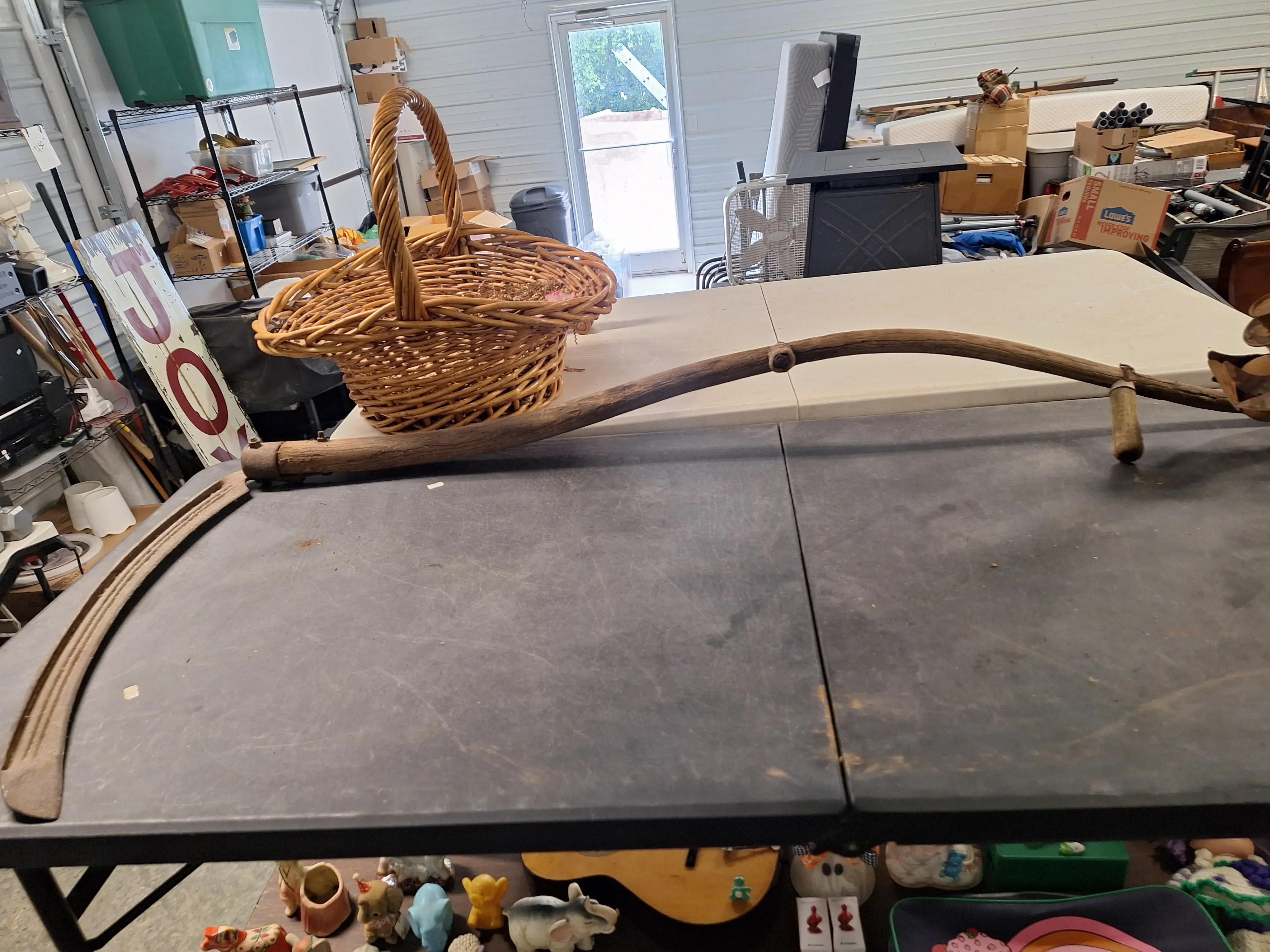 Live auction photo
